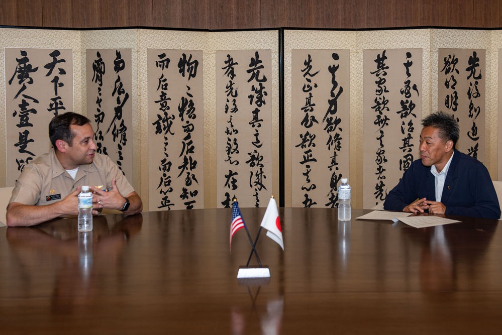 Capt. Leclerc Meets with Yamato Mayor