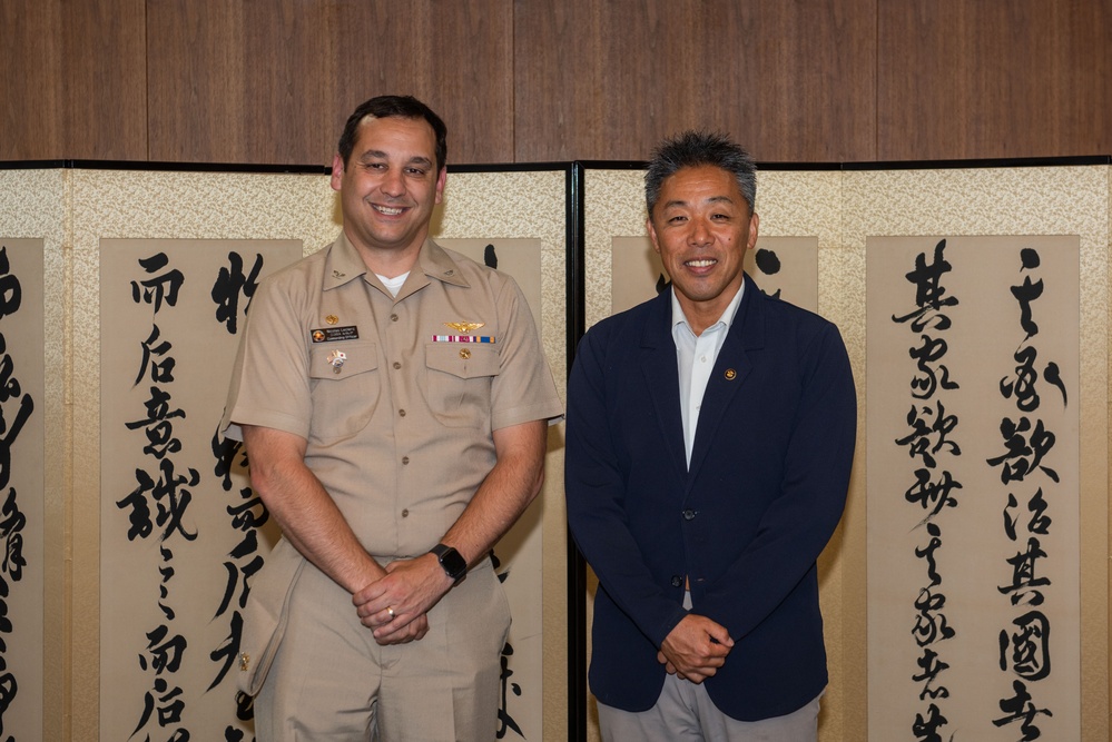 Capt. Leclerc Meets with Yamato Mayor