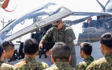 U.S. Marines present helicopter static display to Japan Ground Self-Defense Force