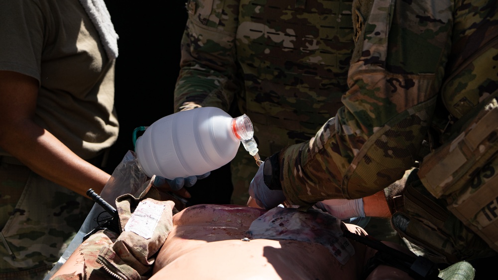 704th Brigade Support Battalion trains on medical procedures in New Mexico