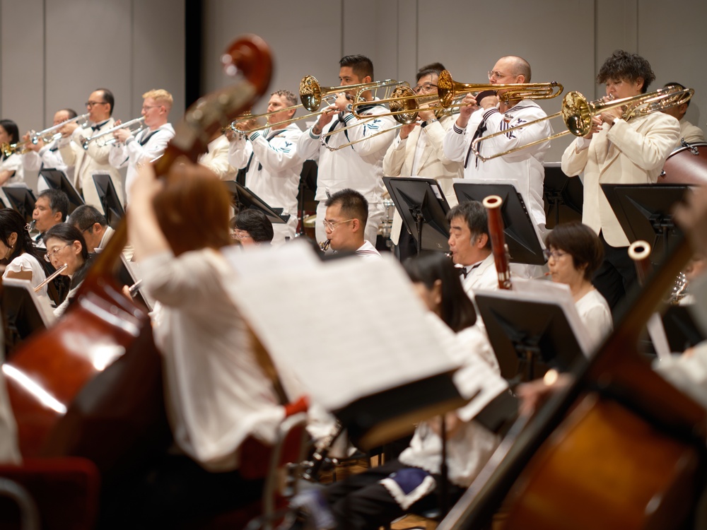 7th Fleet Band Performs at American Sound in Yokosuka