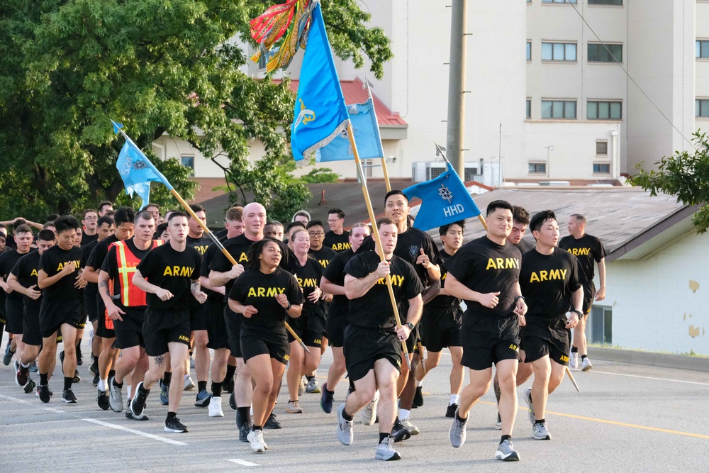 524th Military Intelligence Battalion Run