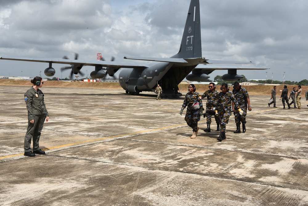 Air Force medical team exercise with Sri Lanka Air Force military members during Pac Angel 25-1