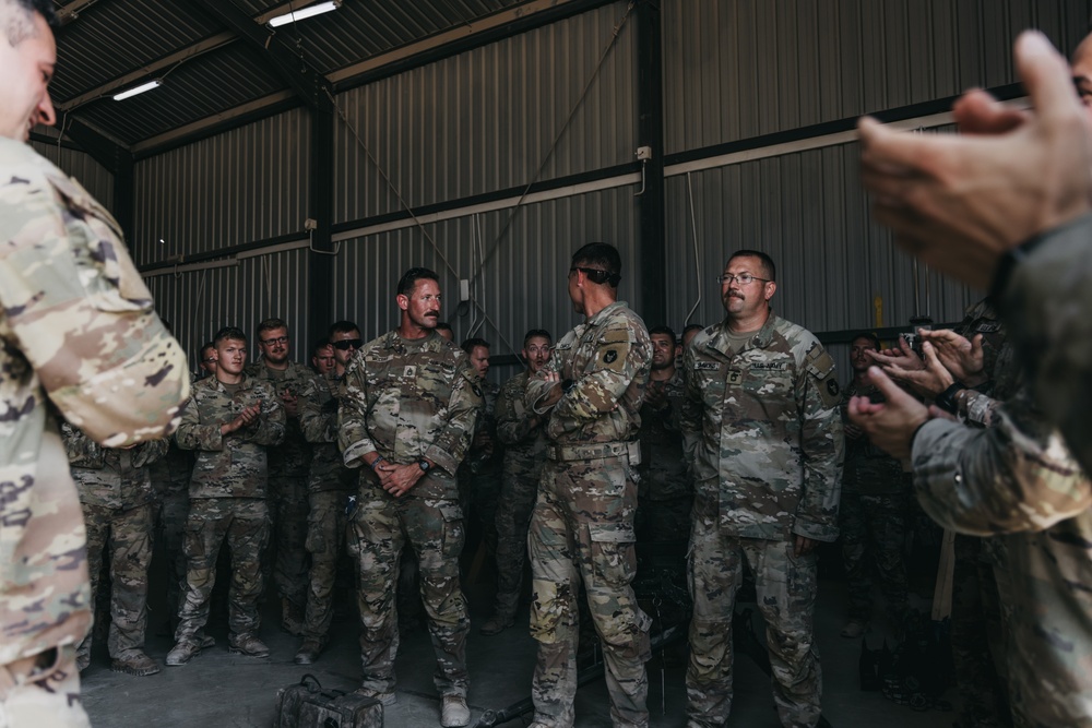 1-133 Delta Company soldiers receive challenge coins