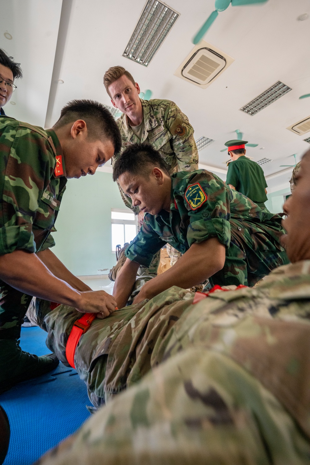 Pacific Friendship 2025: US, Vietnamese Medical Professionals Strengthen Lifesaving Skills in Quang Tri