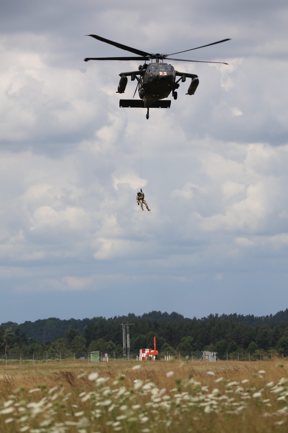Charlie Company, 1-214th General Support Aviation Battalion Conducts Hoist Training