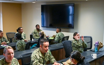Joint Forces Six Speed Mentorship Event Fosters Growth and Connection at NMRTC Bethesda