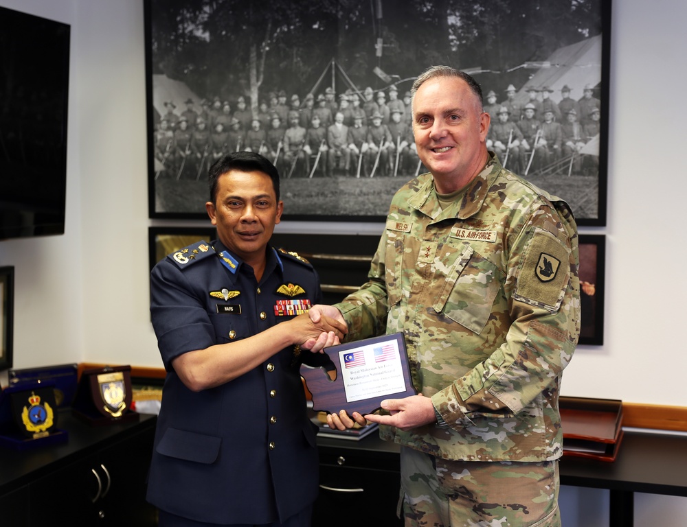 Royal Malaysian Air Force Deputy Chief visits Washington