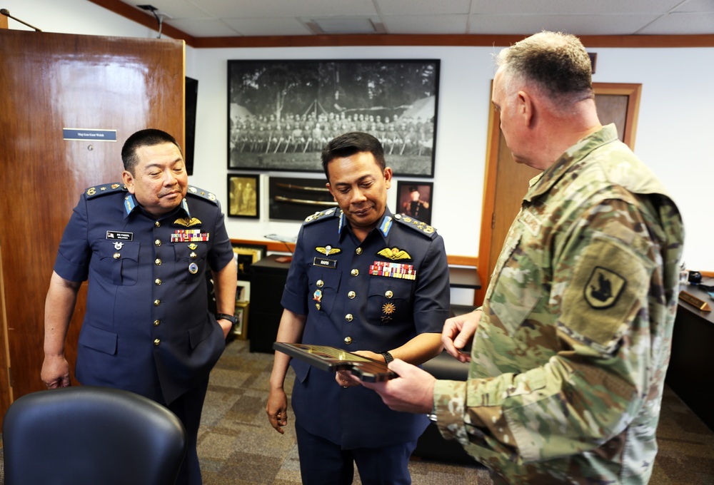 Royal Malaysian Air Force Deputy Chief visits Washington