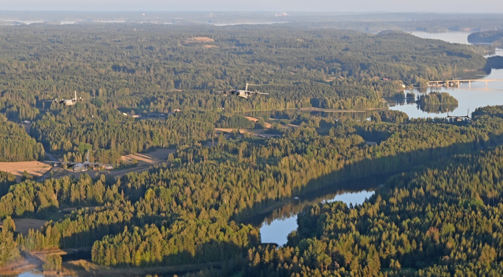 NATO allies fly together during Exercise SOUTHERN GRIFFIN 25