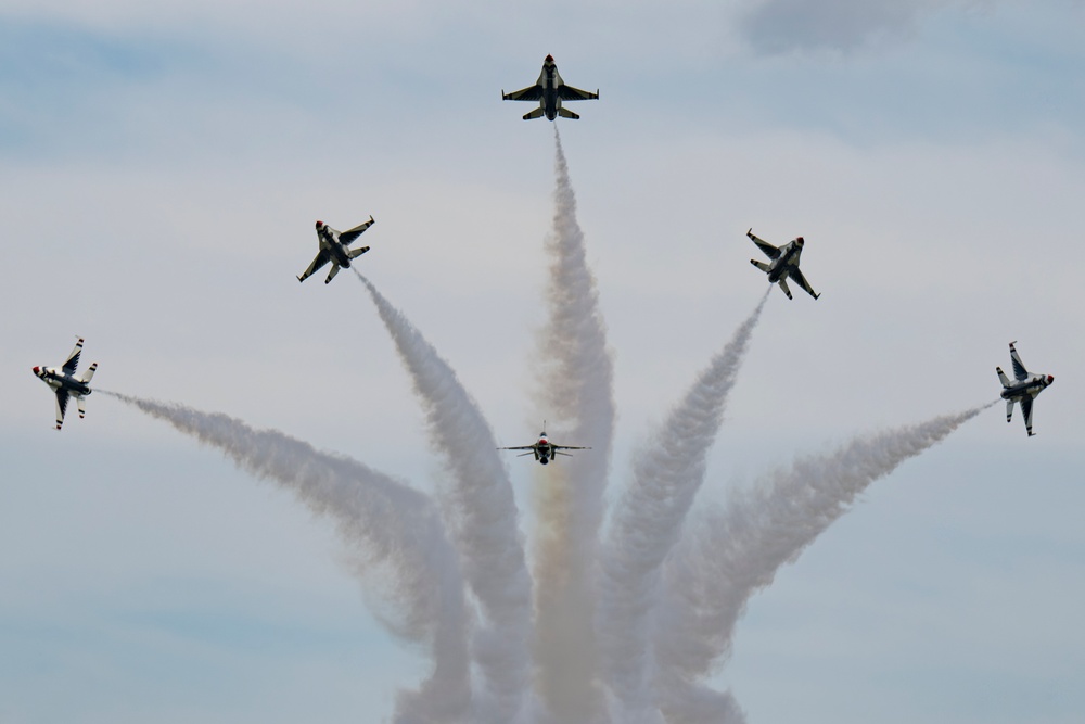 U.S. Air Force Thunderbirds perform at the 2025 Joint Base Andrews Air Show