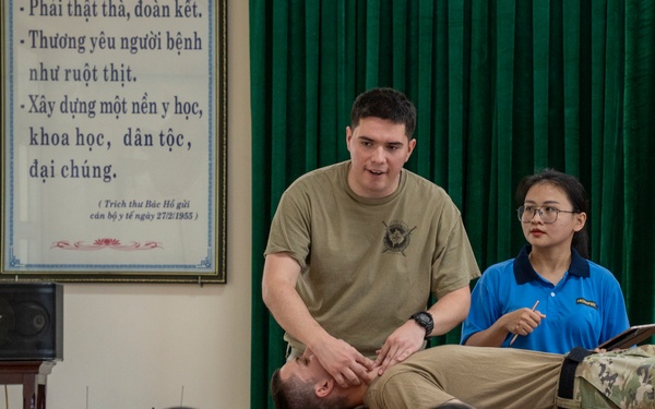 Pacific Friendship 2025: Vietnamese, Oregon Army, Air National Guardsmen exchange lifesaving practices to enhance disaster response capabilities