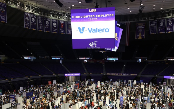 U.S. Navy Recruiters at LSU Career Fair