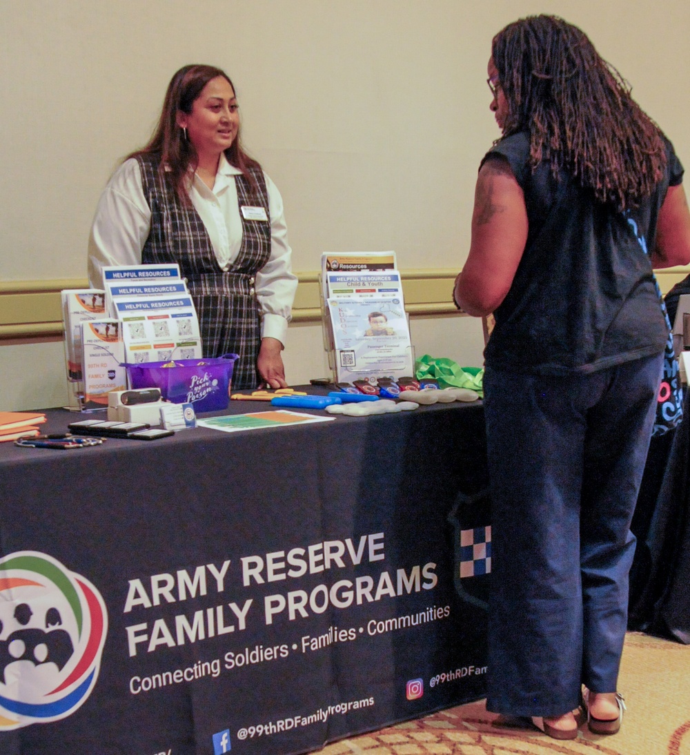 Army Reserve hosts resource event for Soldiers, families in northeast region