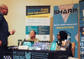 Army Reserve hosts resource event for Soldiers, families in northeast region