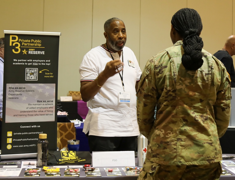 Army Reserve hosts resource event for Soldiers, families in northeast region