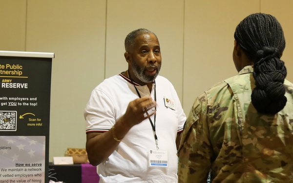 Army Reserve hosts resource event for Soldiers, families in northeast region