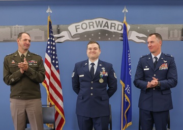 Wisconsin Air National Guard member receives Wortham Achievement Award