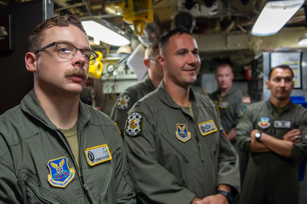 315 Weapons Squadron tours USS Alabama