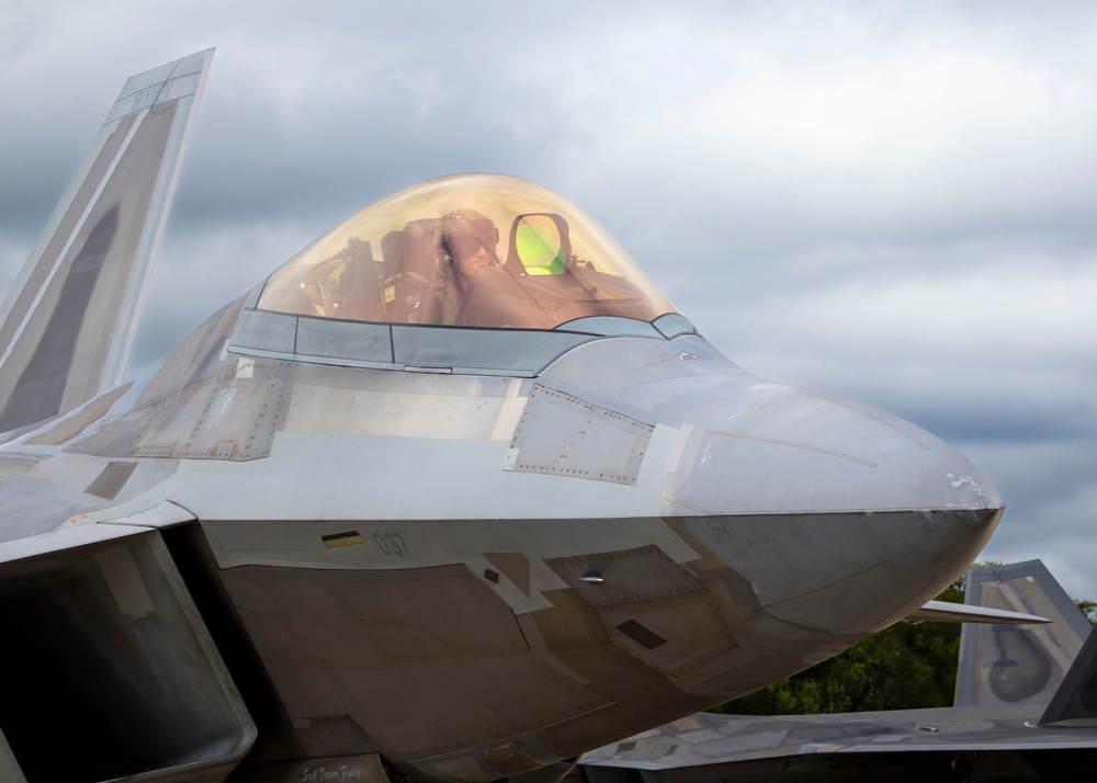 F-22 Demonstration Team Arrives for New York Air Show