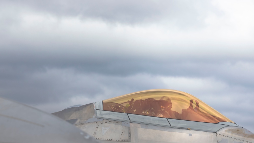 F-22 Demonstration Team Arrives for New York Air Show