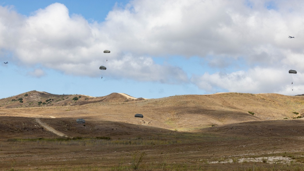 1st DSB Marines execute Parachute Operations