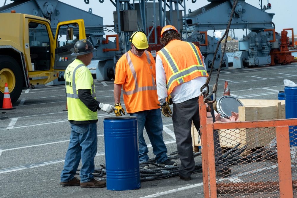 Unified Command continues to recover the fallen containers at the Port of Long Beach