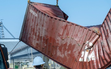 Unified Command continues to recover the fallen containers at the Port of Long Beach