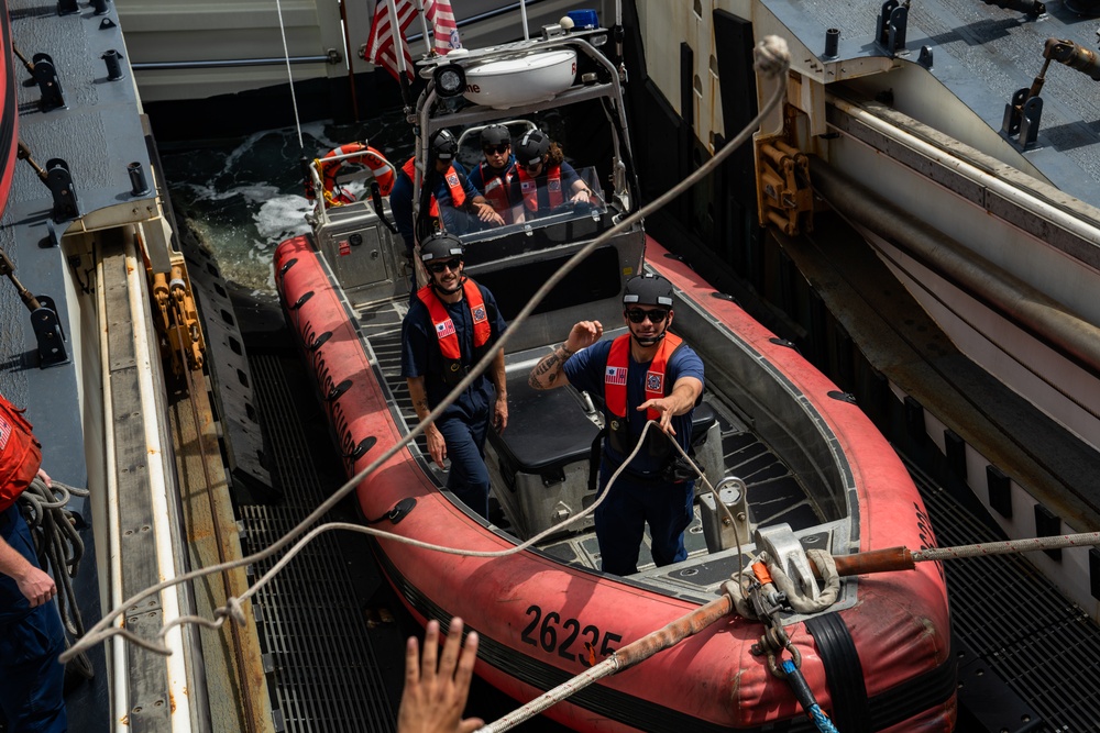 Coast Guard Cutter Bertholf conducts training operations in Eastern Pacific Ocean
