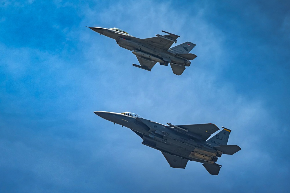 4th MXG crew chiefs prep F-15E during Cope West 25