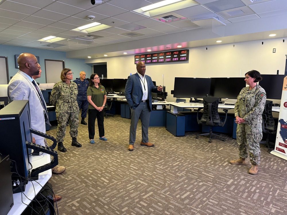 New DHN Pacific Rim Deputy Director Tours Virtual Medical Operations Center at NMCSD