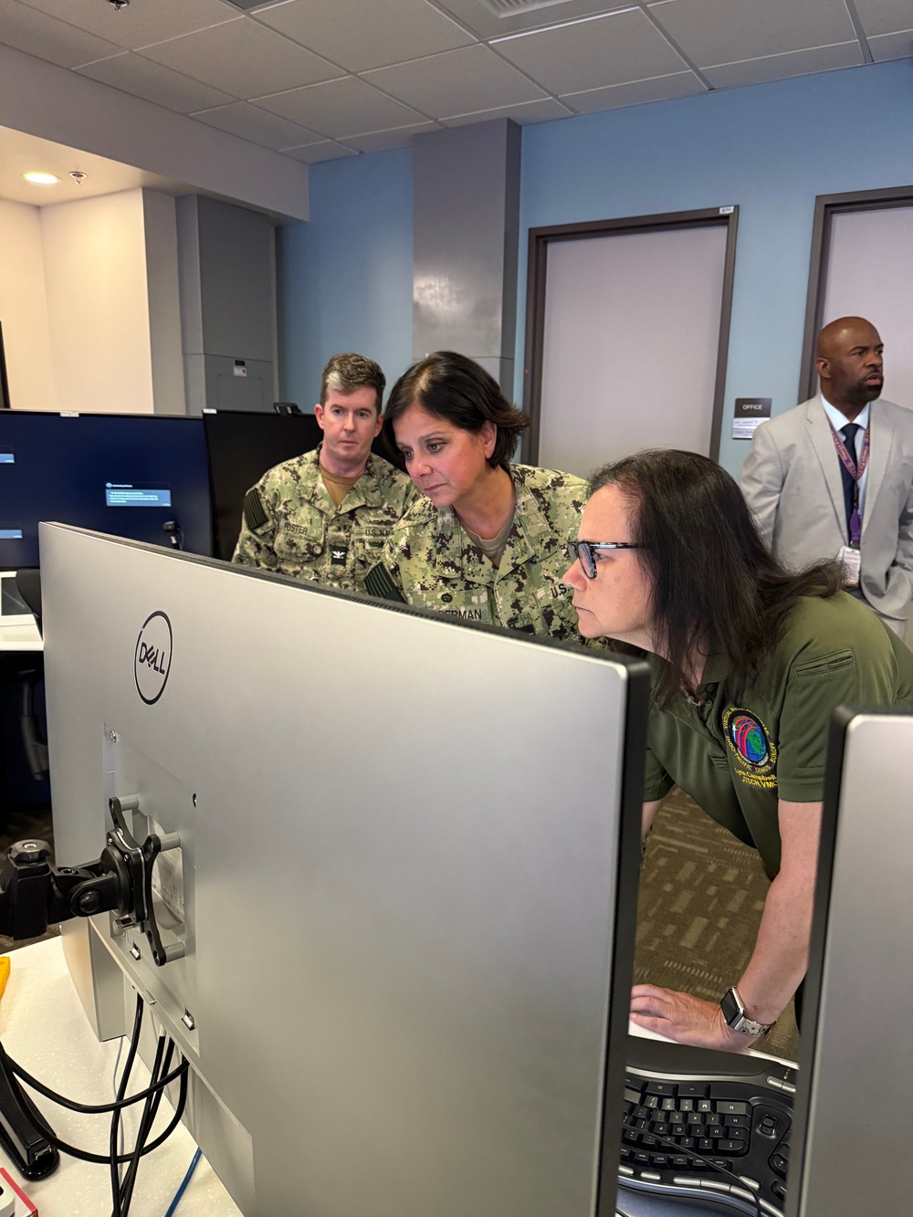 New DHN Pacific Rim Deputy Director Tours Virtual Medical Operations Center at NMCSD
