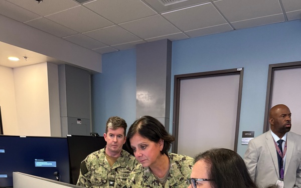 New DHN Pacific Rim Deputy Director Tours Virtual Medical Operations Center at NMCSD