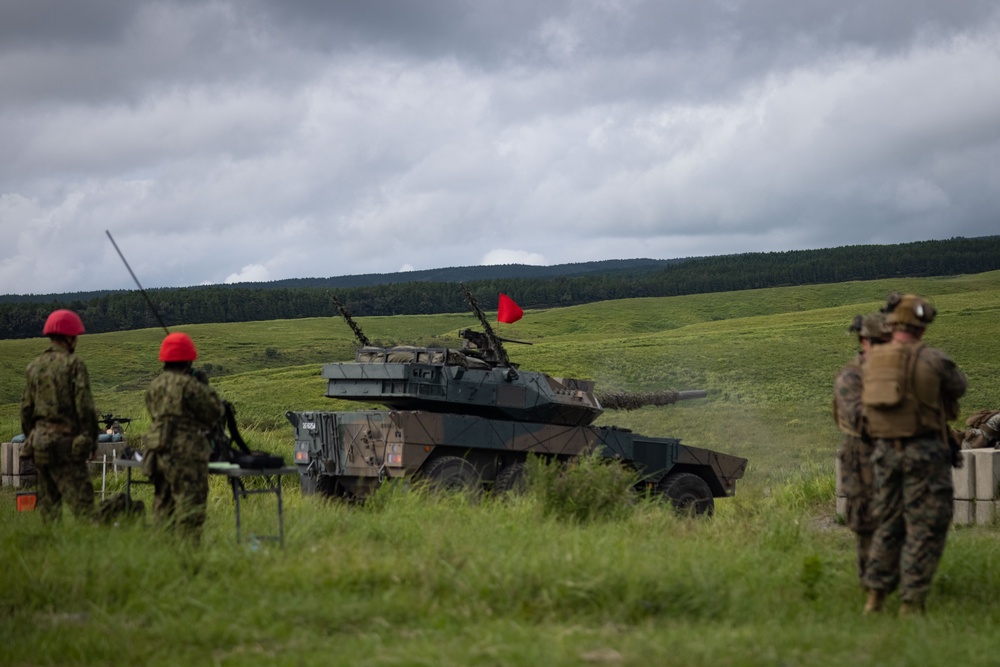 RD25 | U.S. Marines and Japan Ground Self-Defense Force Participate in a Bilateral Live-Fire Range