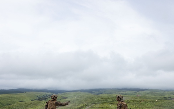 RD25 | U.S. Marines and Japan Ground Self-Defense Force Participate in a Bilateral Live-Fire Range