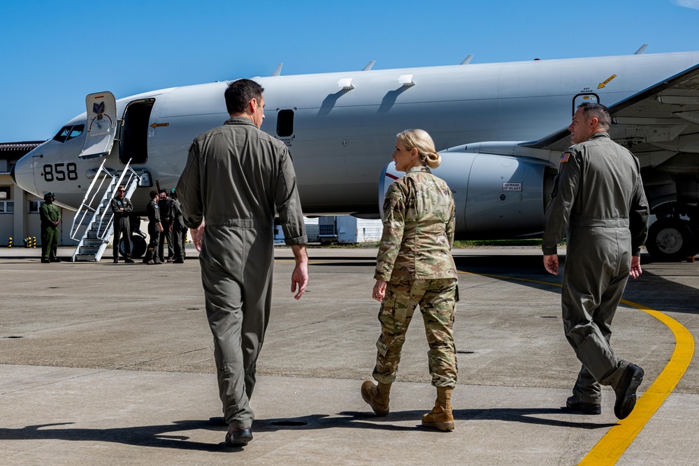 Eyes on Misawa: PACAF deputy commander visits 35th FW