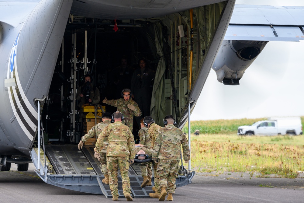 86th AES performs training Aeromedical Evacuation  with 424th ABS