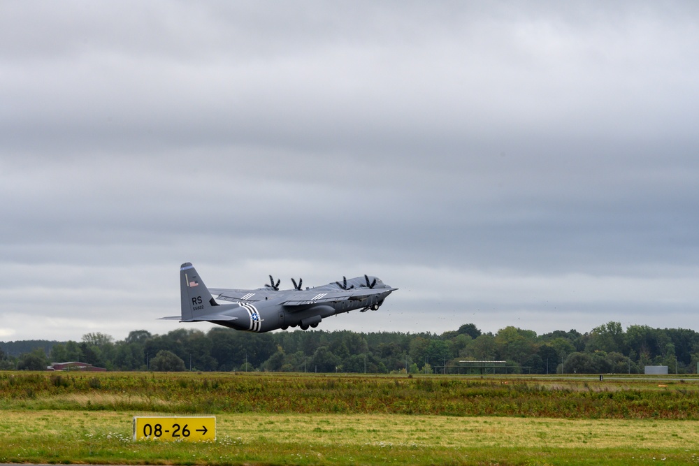 86th AES performs training Aeromedical Evacuation with 424th ABS