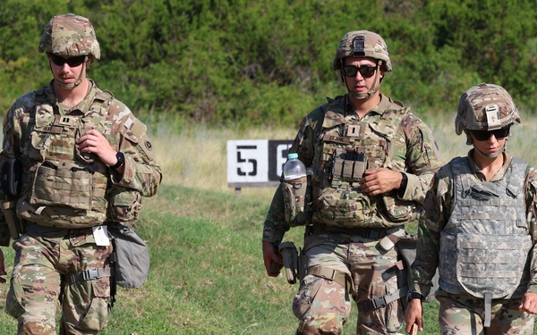 650th REGIONAL SUPPORT GROUP CONDUCTS WEAPONS TRAINING AT FORT HOOD, TX