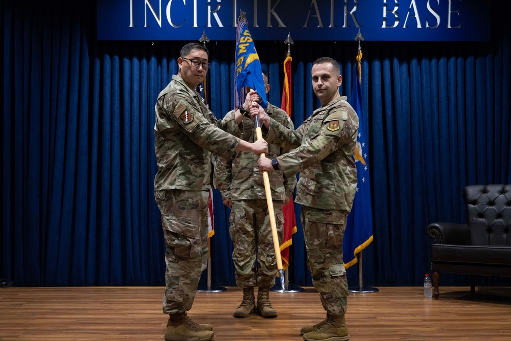 39th CS Welcomes New Commander at Assumption of Command Ceremony