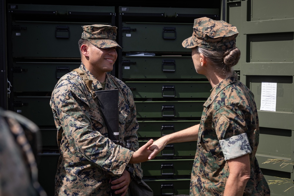 2nd MLG Commanding General recognizes Marines during 2nd Combat Readiness Regiment Field Exercise