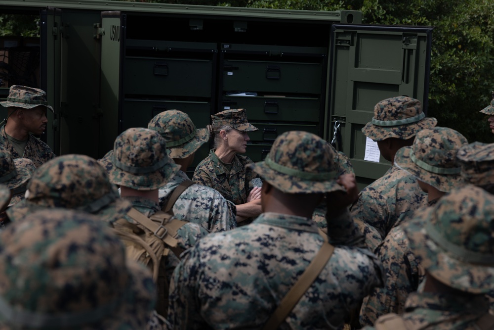 2nd MLG Commanding General recognizes Marines during 2nd Combat Readiness Regiment Field Exercise