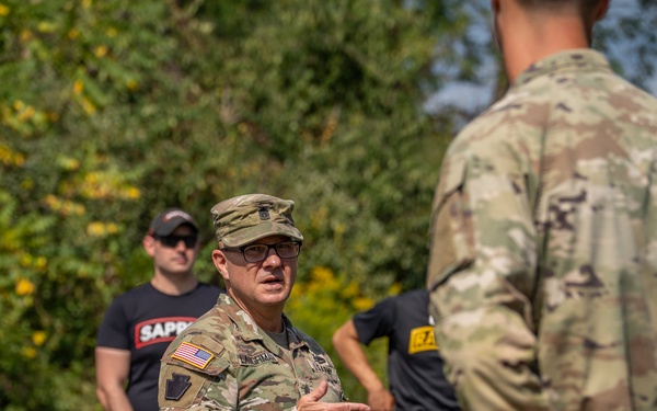 Maj. Gen. Laura McHugh visits Ranger and Sapper Assesment Program