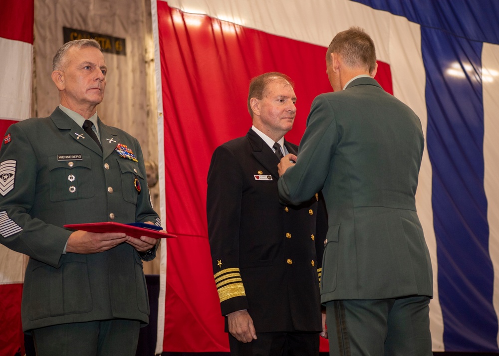 NavEurAf Visits USS Gerald R. Ford in Oslo