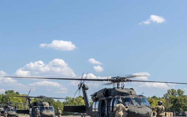 8-229th AHB conducts final formation flight