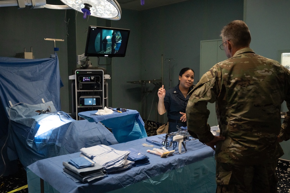 Missouri National Guard visits USNS Comfort during exercise Continuing Promise
