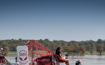 Veterans Find Camaraderie and Gators on Fort Worth District’s Lake