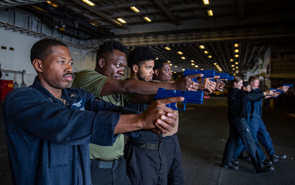 USS America (LHA 6) Conducts Between the Lifelines Training