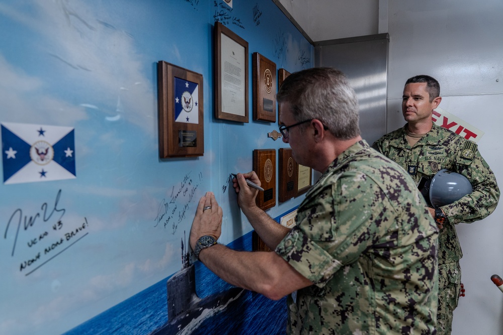 Pearl Harbor Naval Shipyard Hosts Naval Sea Systems Command CMDCM Schimmel