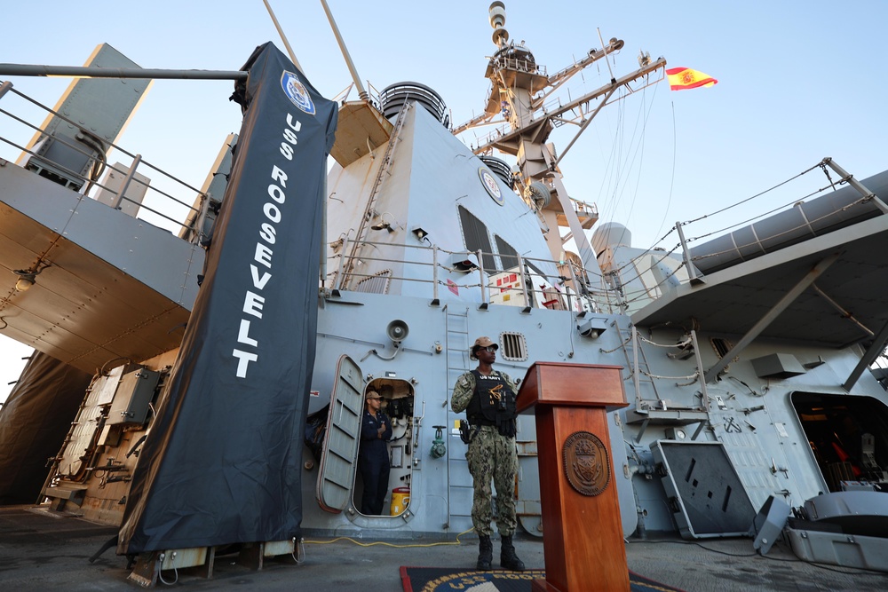 USS Roosevelt Underway